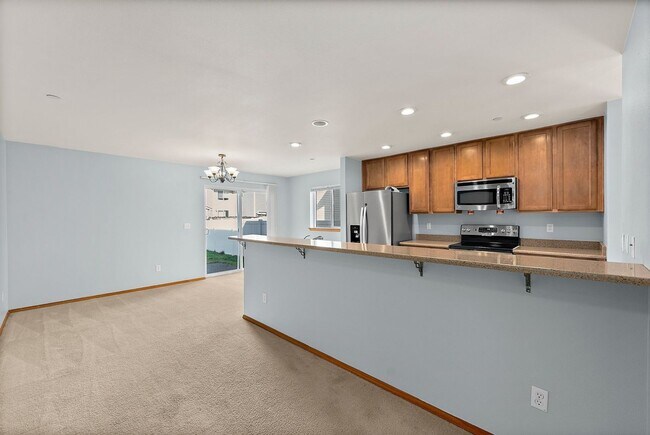 Building Photo - Spacious 4-Bed Home in DuPont | Huge Loft & 5 Mins to JBLM!