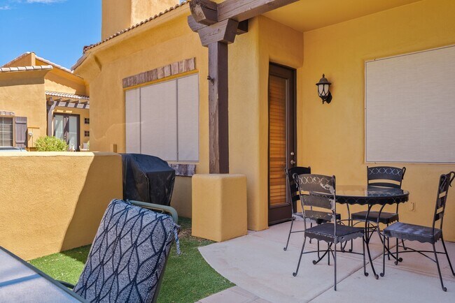 Building Photo - For Rent | 2 Bed | 2 Bath | Desert Dawn Condo in Toscano Villas