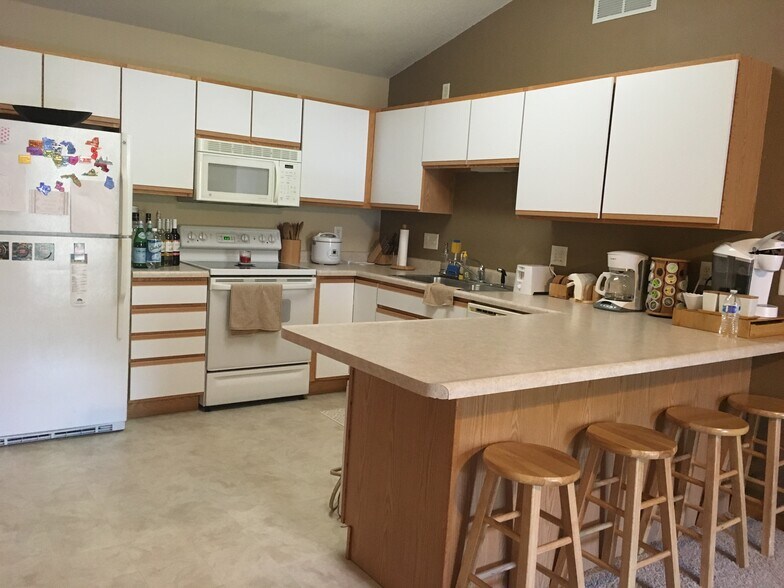 Building Photo - 2855 Coral Ct