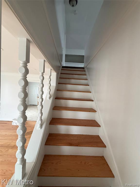 Building Photo - 386 Amherst St