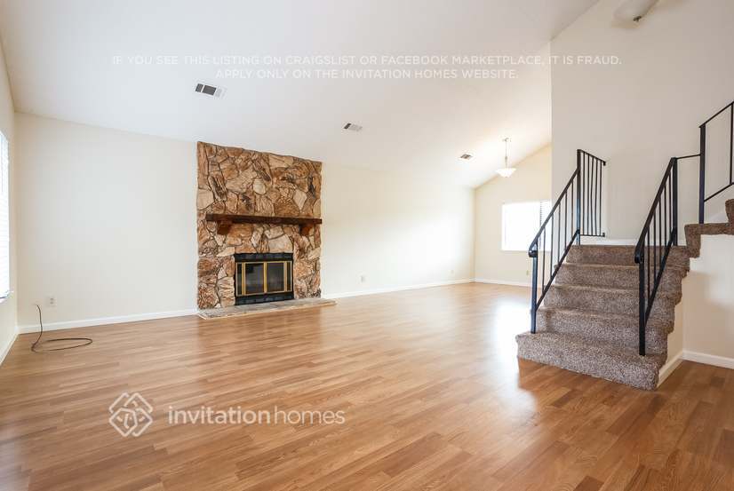 Building Photo - 2126 Mendocino Dr