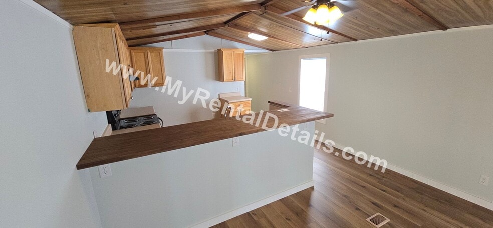 Building Photo - 49 Brookdale Rd