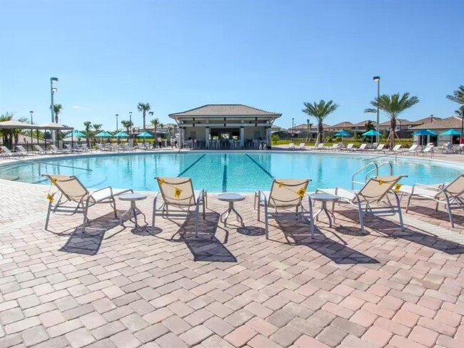 Building Photo - 1043 Splash Shot Pl