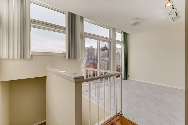 Building Photo - 138 Welcome Aly