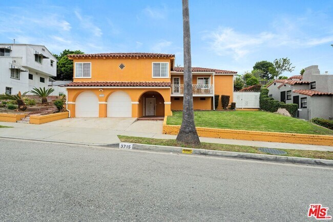 Primary Photo - 3715 Homeland Dr