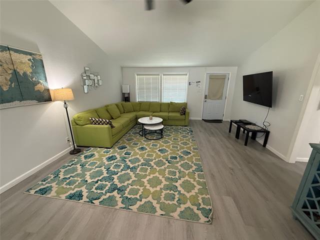 Building Photo - 816 Loganwood Ave