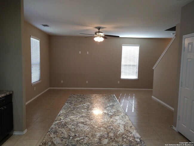 Building Photo - 10130 Castello Cyn