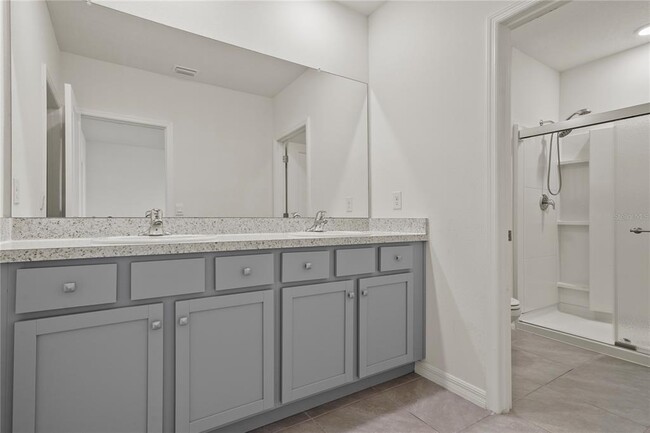 Building Photo - 33055 Tulip Petal Ln