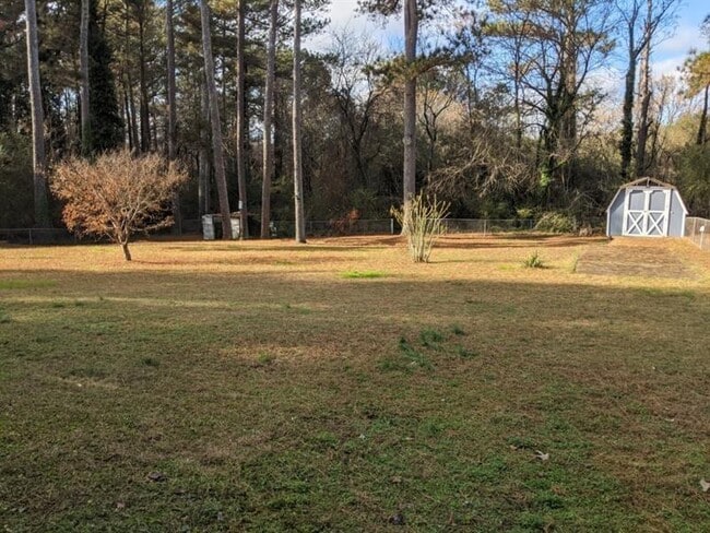 Building Photo - 5243 Pounds Dr N