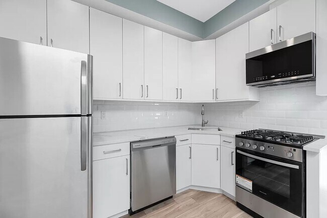 Building Photo - 51 Olive Street