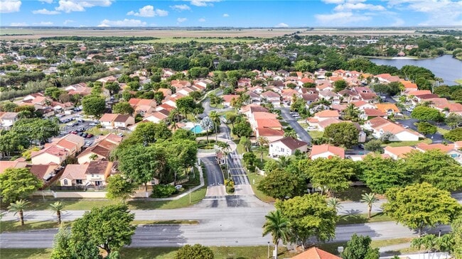 Building Photo - 11037 SW 152nd Ct