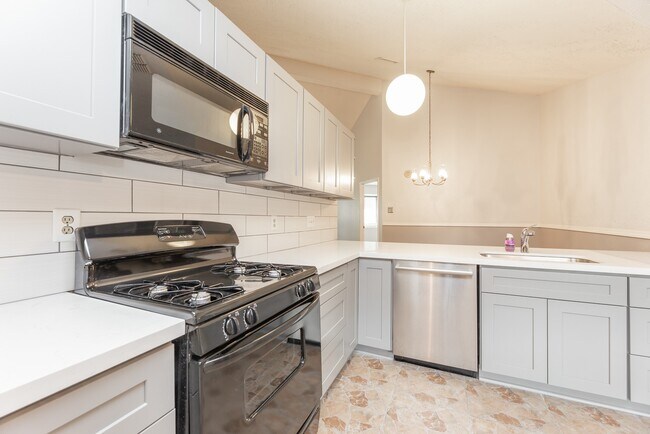 Building Photo - 6818 Brockington Dr