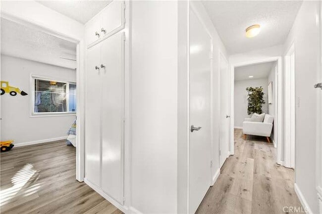 Building Photo - 5402 Anthony Ave