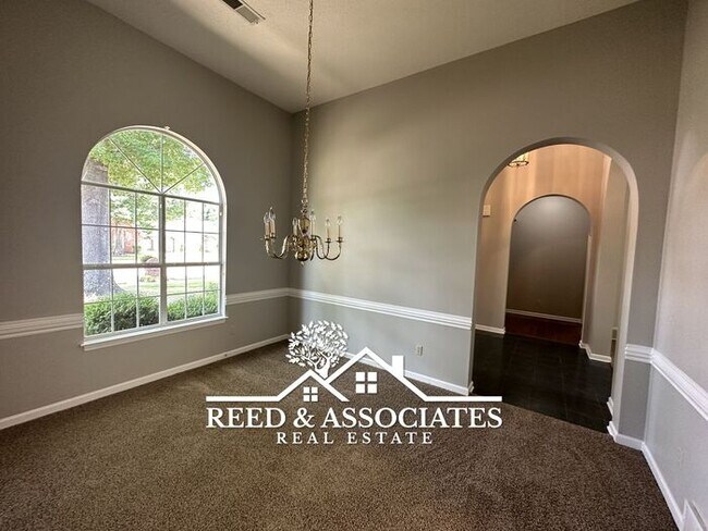 Building Photo - Nice 3 Bedroom in Collierville!
