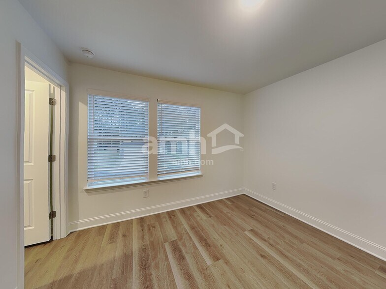 Building Photo - 1488 Aquamarine Dr