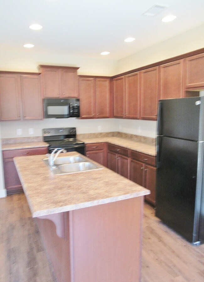 Building Photo - Beautiful Home for Rent in McCalla... Available to View with 48 Hour Notice!! Call today!!