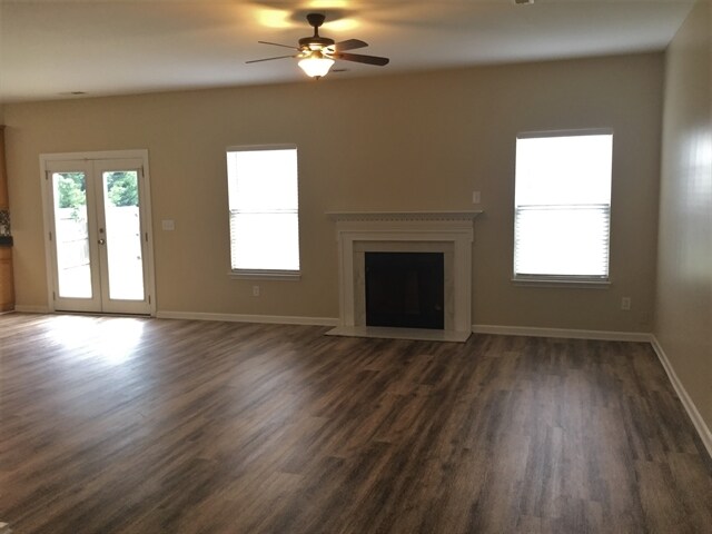 Building Photo - 581 Winborne Ave SW