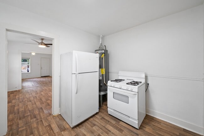 Building Photo - 5110 Avenue H