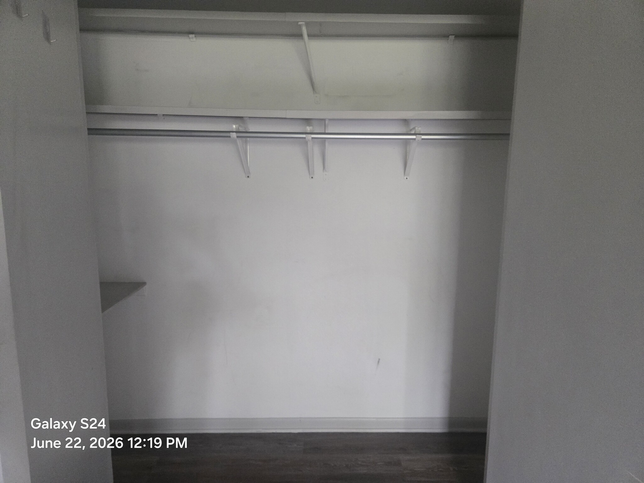 closet - 22655 Chagrin Blvd