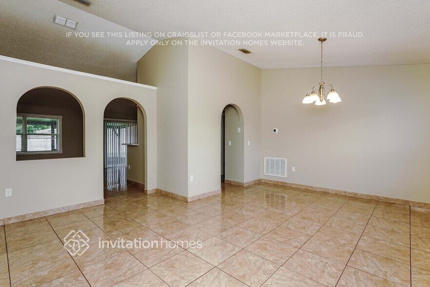 Building Photo - 1332 Banbridge Drive