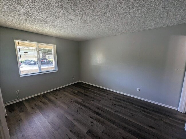 Building Photo - 228 Thorntree Pl