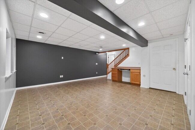 Building Photo - 1619 Windward Ct
