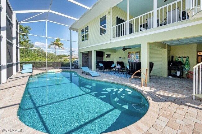 Building Photo - 3858 Riviera Cir