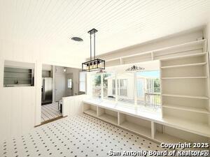 Building Photo - 1214 Sutton Dr