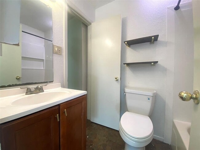 Building Photo - 4910 Avenue H