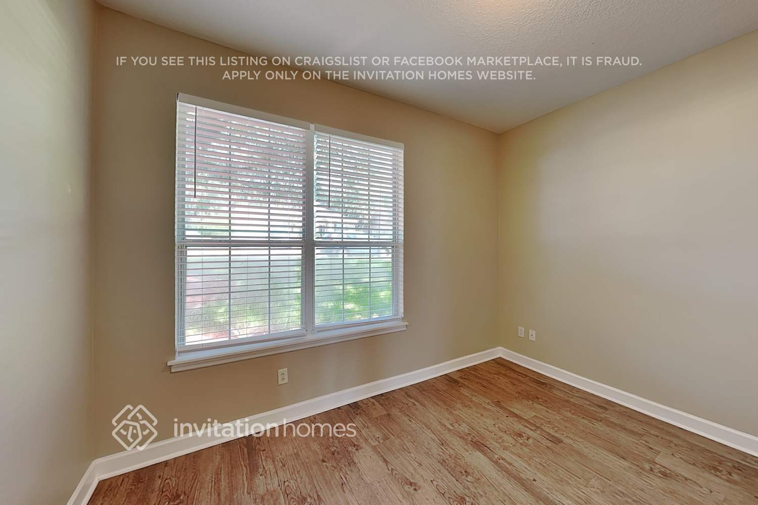 Building Photo - 1325 Golf Point Loop
