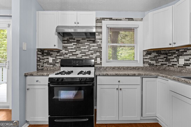 Building Photo - 5136 Rock Glen Dr