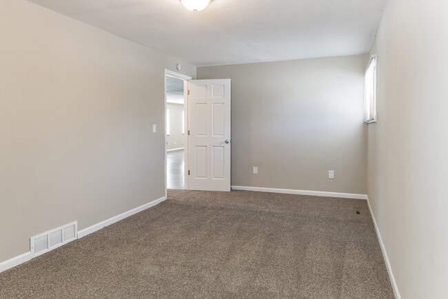 Building Photo - N1246 Walnut Rd