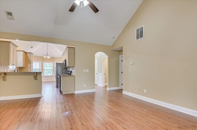Building Photo - 621 Shipley Ave