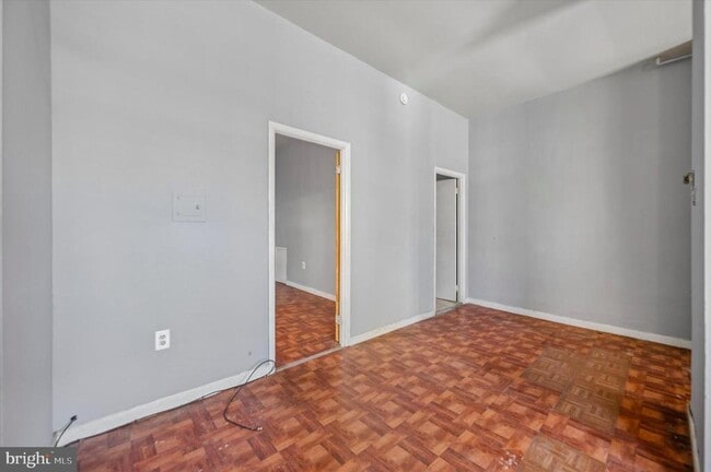 Building Photo - 3015 Frankford Ave