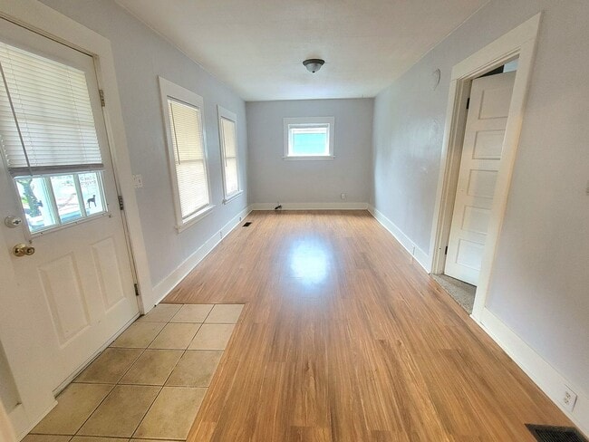 Building Photo - Cozy 1 Bed, 1 Bath Home in Desirable SE Portland