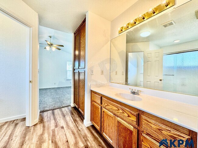 Building Photo - 18515 Monte Vista Dr