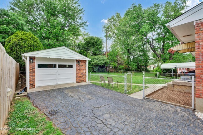 Building Photo - 3812 Klondike Ln