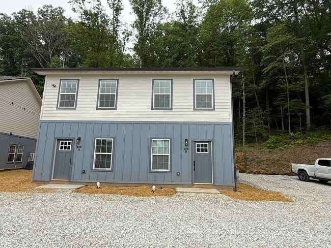 Building Photo - Newly Built 2 Bedroom 2.5 Bath