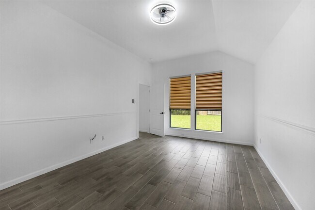 Building Photo - 13021 Castlewind Ln