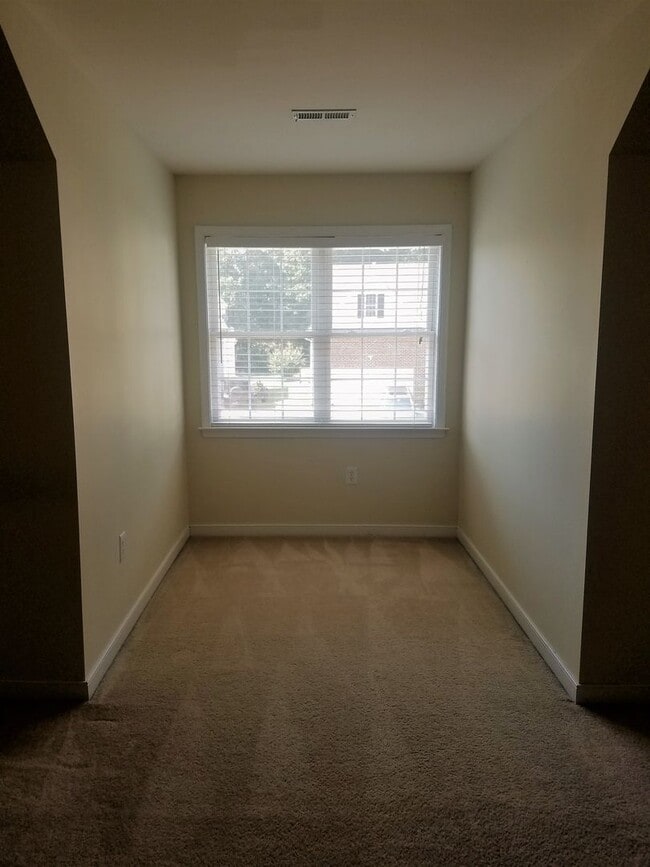 Building Photo - 9113 Stonecreek Club Pl