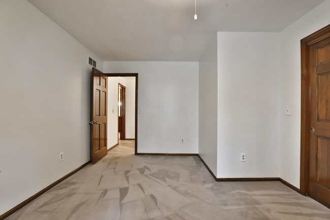 Building Photo - 453 Buckhorn Ct