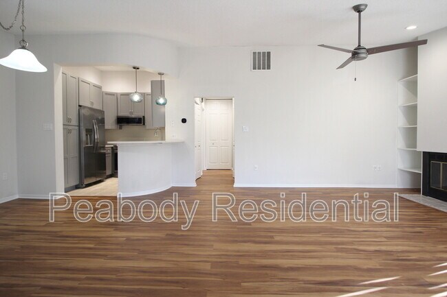 Building Photo - 1956 Villaridge Dr