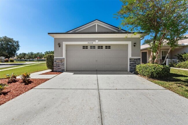 Building Photo - 10238 Perthshire Cir