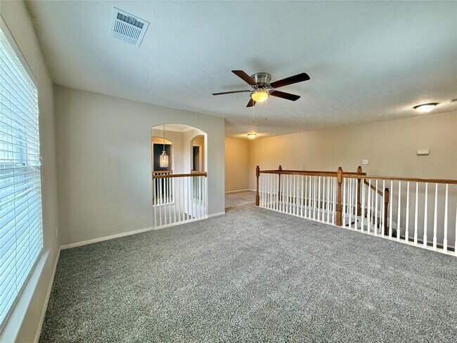 Building Photo - 25314 Oak Knot Dr