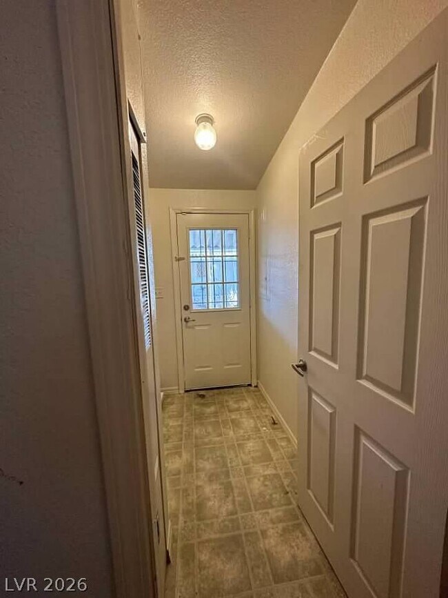 Building Photo - 3560 Estes Park Dr