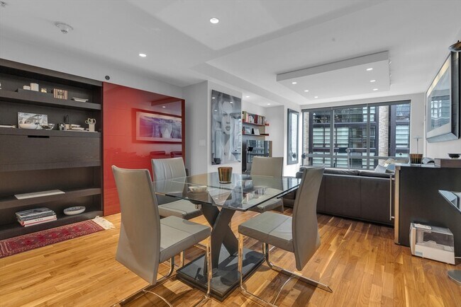 Primary Photo - 3 Avery St