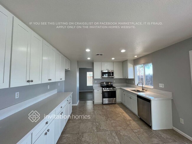 Building Photo - 1566 Maryclair Dr