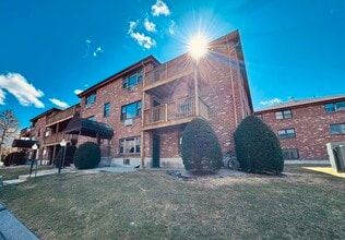Building Photo - 14B Mayberry Dr