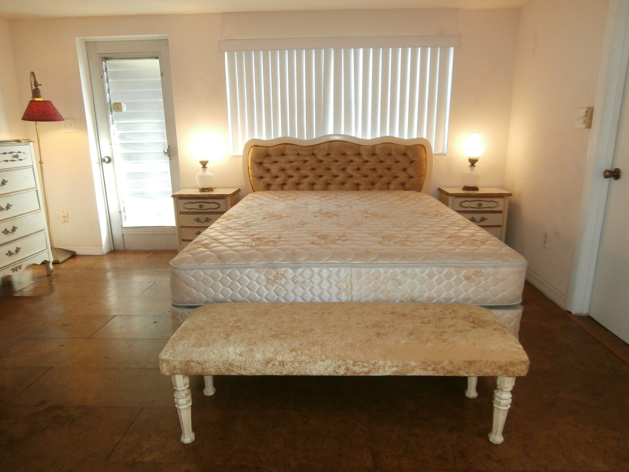 Building Photo - 300 Salem Ave NW