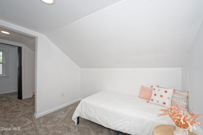 Building Photo - 714 NY-29